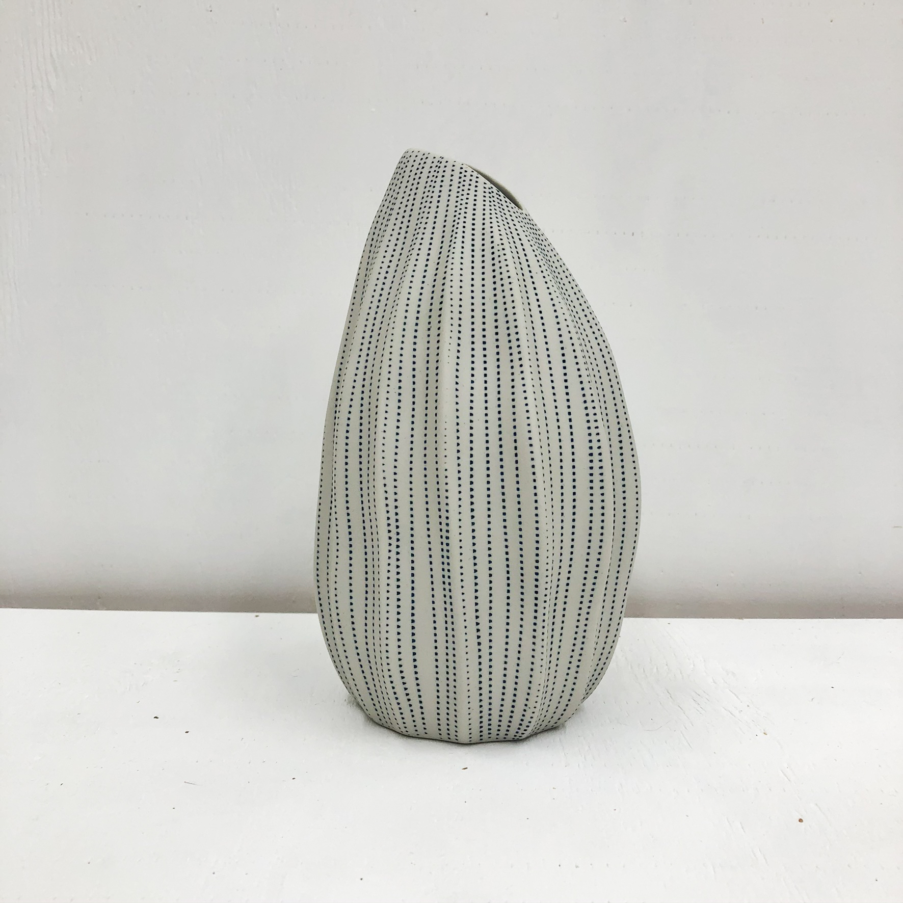 Seda S Handmade Vase - White & Blue Dots